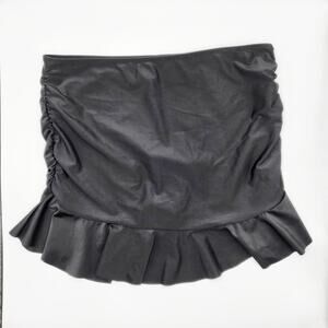 NWOT Beachsissi Black Mermaid Ruched Ruffle Hem Mini Swim Skirt Women’s Size XL
